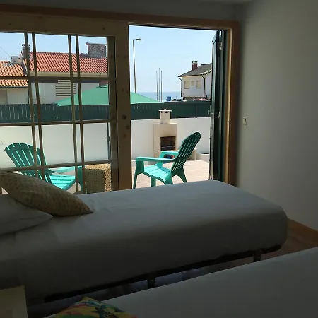 Oporto Surf Lodge *